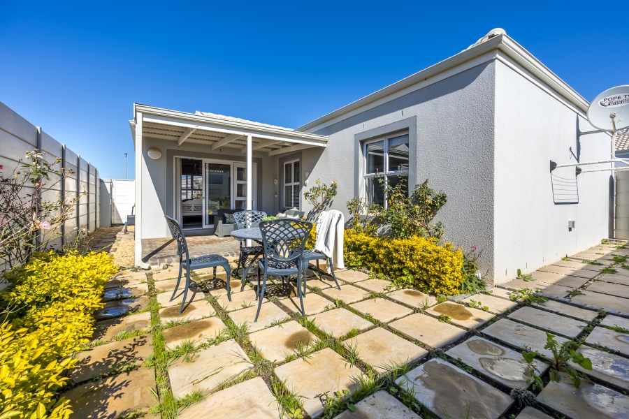 To Let 3 Bedroom Property for Rent in Pinehurst Western Cape